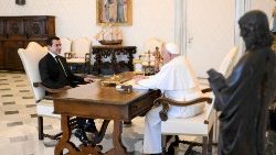 البابا فرنسيس يستقبل رئيس جمهورية الإكوادور 