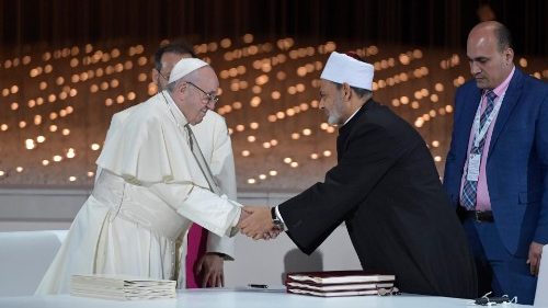 Il Papa: la fratellanza ci guidi oltre odio e guerra, verso un mondo solidale