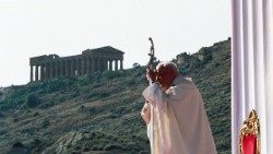 Ян Павел II падчас візіту на Сіцылію ў 1993 годзе