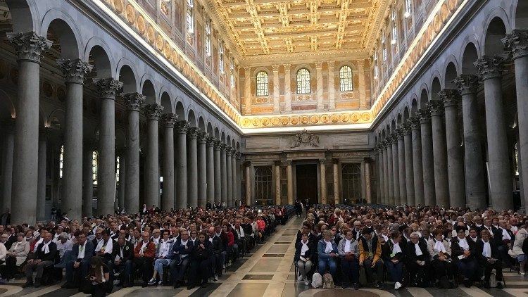 1200 magyar zarándok a bazilikában