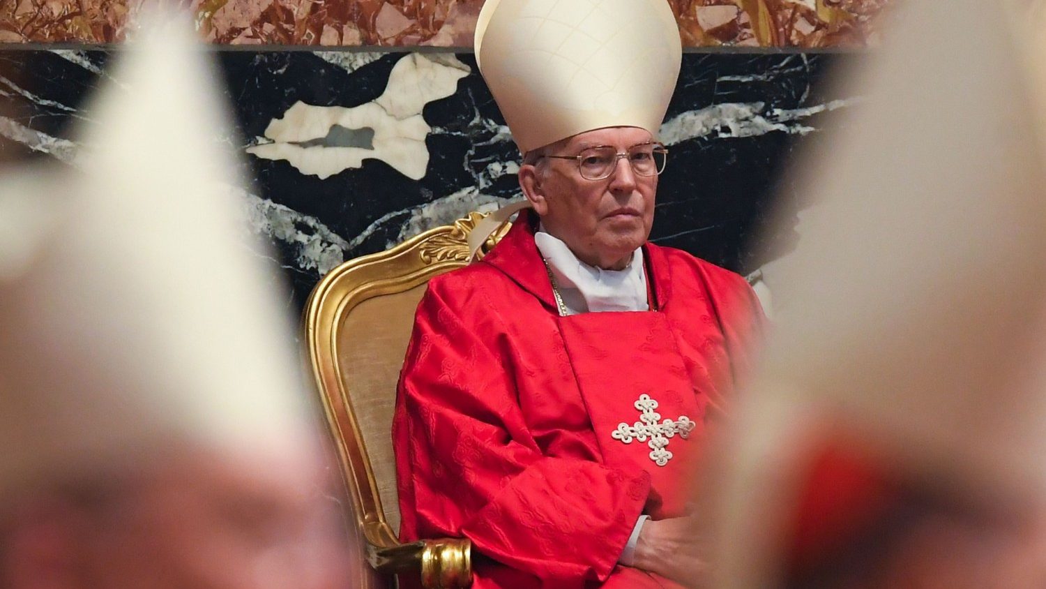 Папа Римский и кардиналы