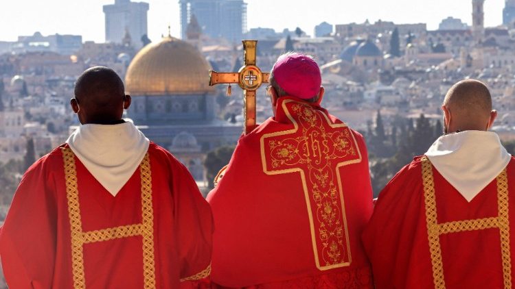Le patriarche latin, Pierbattista Pizzaballa, lors du dimanche des Rameaux de mars 2021, image d'archives.