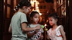 Palästinensische Kinder feiern das orthodoxe Osterfest in Gaza