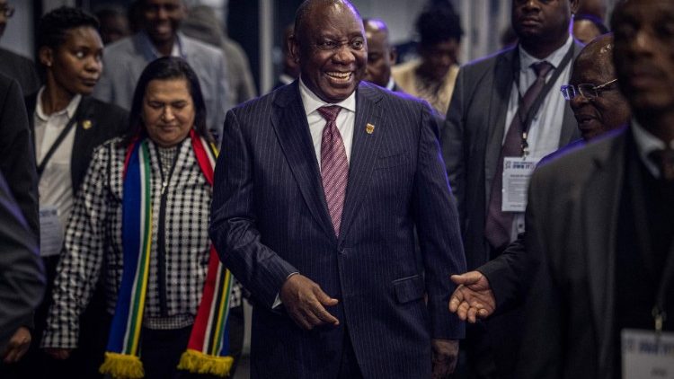 Der südafrikanische Präsident und Vorsitzende des Afrikanischen Nationalkongresses (ANC) Cyril Ramaphosa nach der offiziellen Bekanntgabe der Ergebnisse der südafrikanischen Parlamentswahlen, bei denen die ANC die Mehrheit verlor