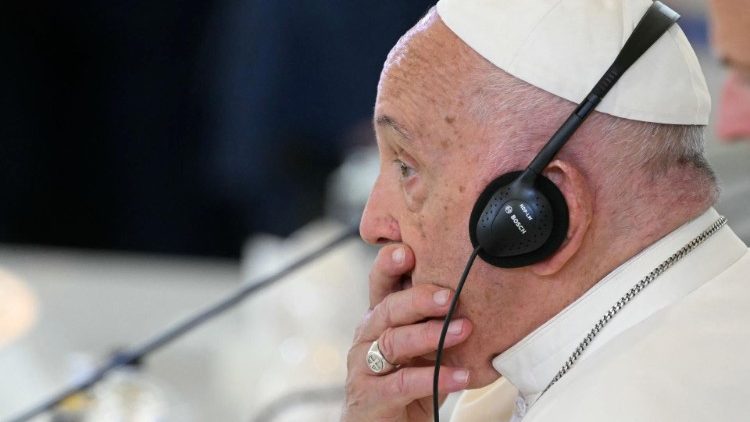 The Pope listens to another G7 intervention