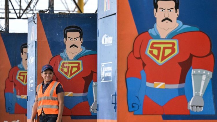 Nicolas Maduro est surnommé "Super Moutache".