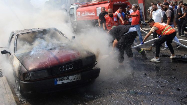 El auto en el que viajaba el comandante de Al Fatah, alcanzado por la redada israelí