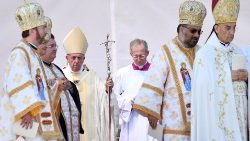 Papst Franziskus bei einer Seligsprechung während seiner Rumänien-Reise 2019