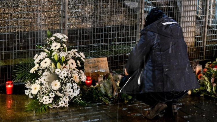 हैम्बर्ग में गोलीबारी में कम से कम आठ लोगों की मौत