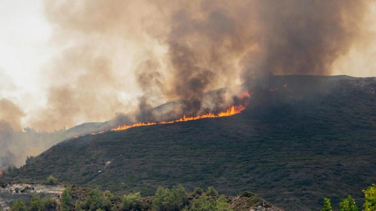 Пожежа на грецькому острові Родос