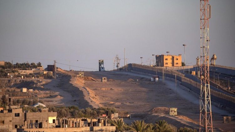 Border fence between Gaza Strip and Egypt