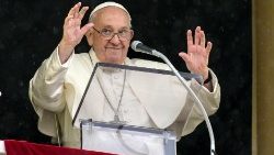 Il Papa, cessi escalation guerre, ora dialogo e trattativa