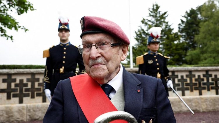Achille Muller, posljednji preživjeli iz Slobodnih francuskih snaga na komemoraciji Dana D 
