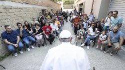 教皇フランシスコ、ローマ郊外の小教区の信者たちと　2024年6月6日　ローマ・オッタヴィア地区