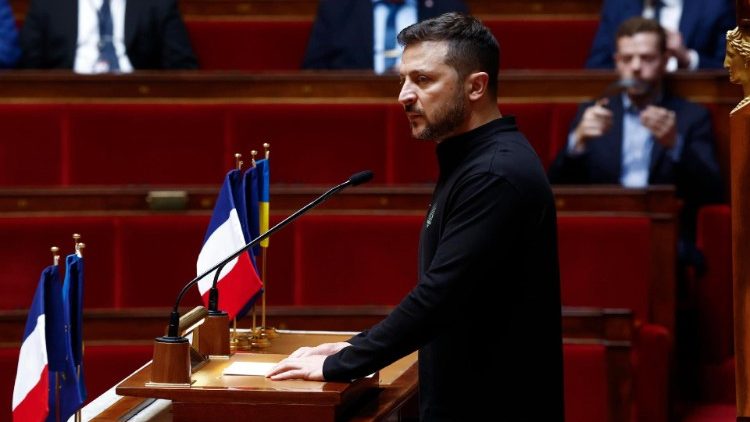  Zelensky all'Assemblea nazionale francese