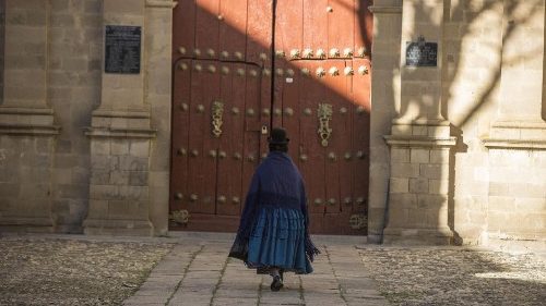 Bispos bolivianos iniciam processo de digitalização nas dioceses