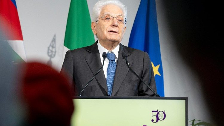 Rais Mattarella akihutubia