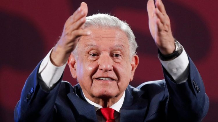 Der scheidende mexikanische Staatspräsident, Andrés  López Obrador, möchte Priester zu einem Kurs über Staatskunde auffordern