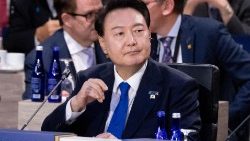 Presidente da Coreia do Sul, Yoon Suk Yeol, em reunião de cúpula