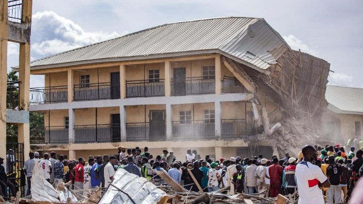 El edificio escolar derrumbado en Busa Buji, Nigeria 