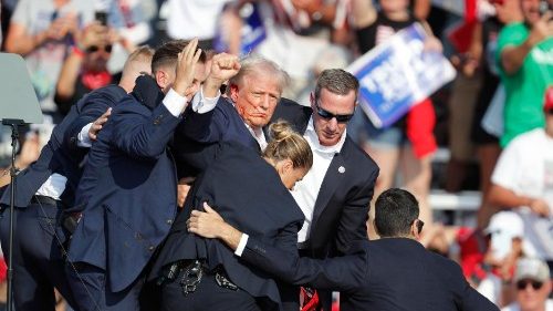 Attentato a Trump, Santa Sede e vescovi Usa: ferita alla democrazia, no alla violenza