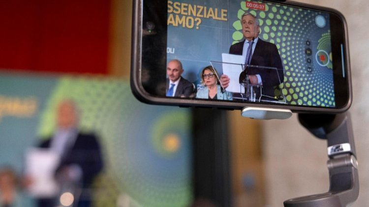 Am Treffen werden Persönlichkeiten aus Kultur und Politik erwartet wie der italienische Vizepremierminister Antonio Tajani hier im Bild.