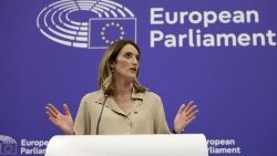 Die maltesische Politikerin wurde als EU-Parlamentspräsidentin in einer zweiten Amtszeit bestätigt. 