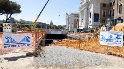 Las excavaciones para la creación del túnel en Plaza Pía
