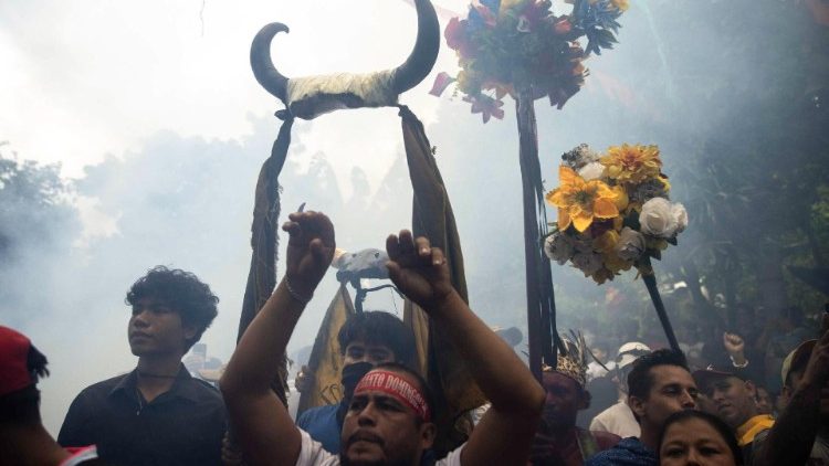 Procession en l'honneur de Saint Dominique de Guzman à Managua. 