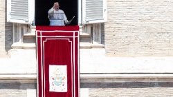 ++ Il Papa, attacchi e uccisioni mirate non sono soluzione ++