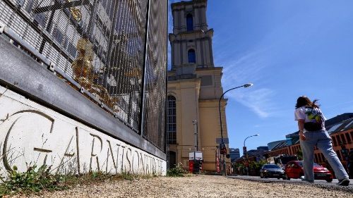 D: Bischöfe beklagen wachsende Gewalt wegen Religion