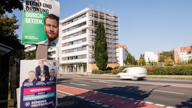 Wahlkampfplakate vor der Landtagswahl in Sachsen