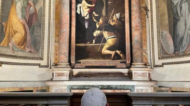 Der Papst vor dem Caravaggio-Gemälde