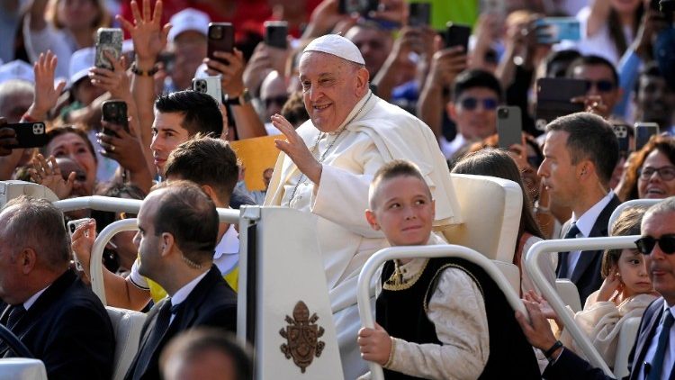 ++ Il Papa, non sono leggi restrittive a salvare i migranti ++