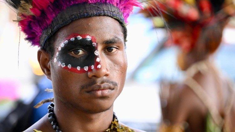 Papua Nya Guinea har 600 stammar 