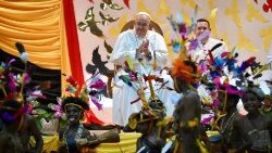 Pope Francis visits Papua New Guinea