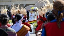 Papa Francesco celebra la messa nella Spianata di Taci Tolu