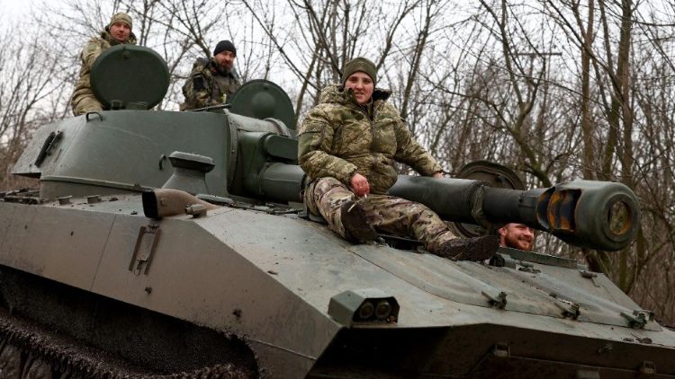 बखमुत के सीमावर्ती शहर के पास यूक्रेनी सैनिक