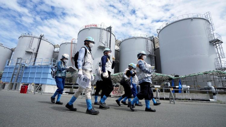 TEPCO conducts media tour after Fukushima nuclear power plant treated radioactive water release began