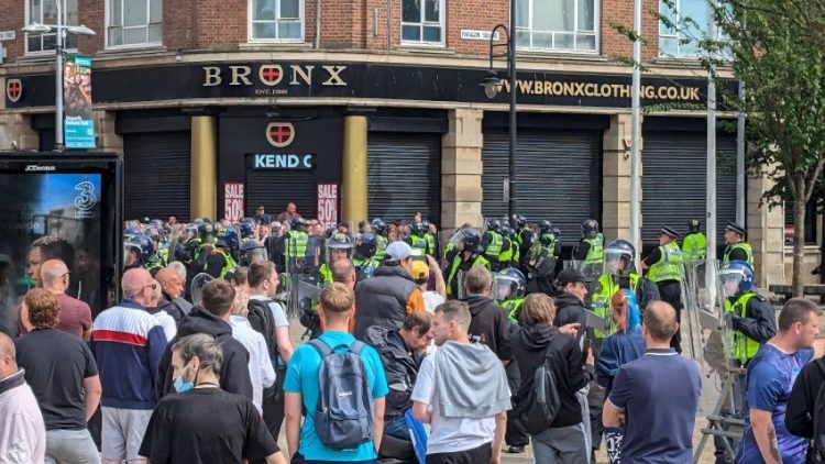 Churches decry far-right racist riots in the UK