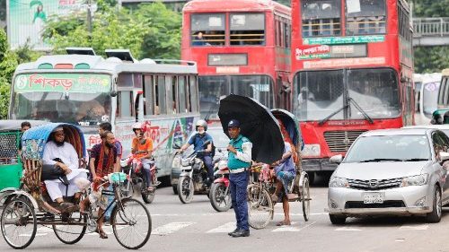 Bangladesch: Yunus will Minderheiten schützen