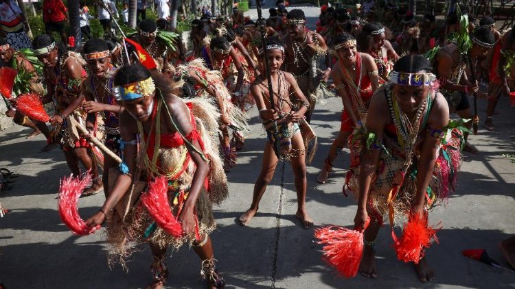 Con danzas tradicionales recibirán al Papa