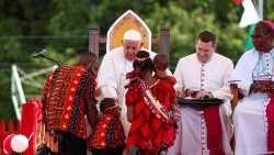 Pope Francis visits Papua New Guinea