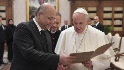 Papst Franziskus vor einem Jahr bei einer Audienz für den irakischen Präsidenten Barham Saleh