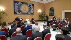 Papst Franziskus trifft die Teilnehmer der internationalen Konferenz „Entwicklungslinien des Globalen Bildungspaktes