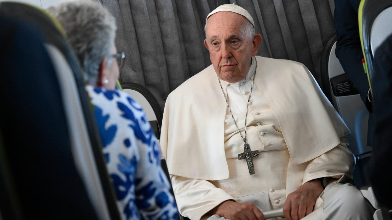 Das 8h às 19h: o Expresso viaja com o Papa Francisco para Portugal