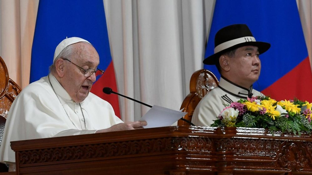 Papa Francisco conclui viagem apostólica à Mongólia
