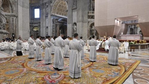 Studie: Junge Priester kommen aus meist volkskirchlichen Strukturen