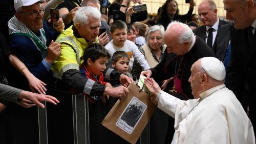 Le Pape nous exhorte à ne pas abandonner les personnes âgées