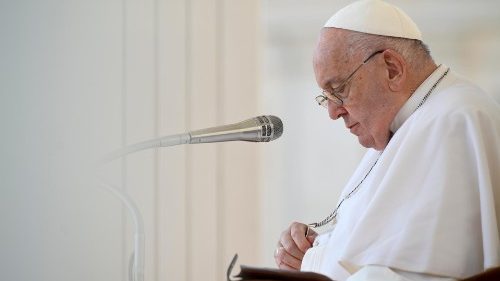 El Papa: La caridad es un amor casi 'imposible' que nos hace amar incluso a los enemigos